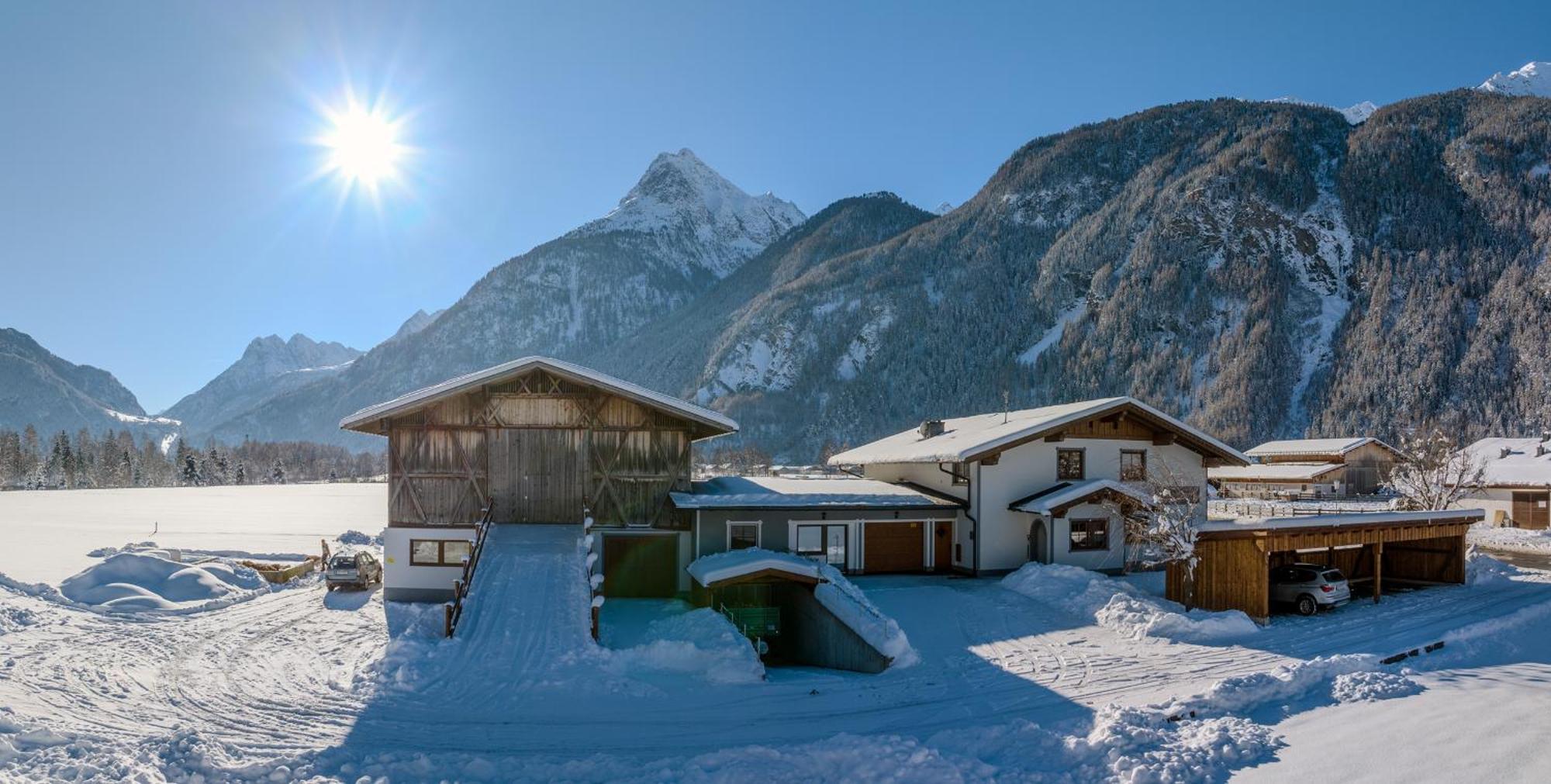 Landhaus Oetztalblick Langenfeld Bagian luar foto