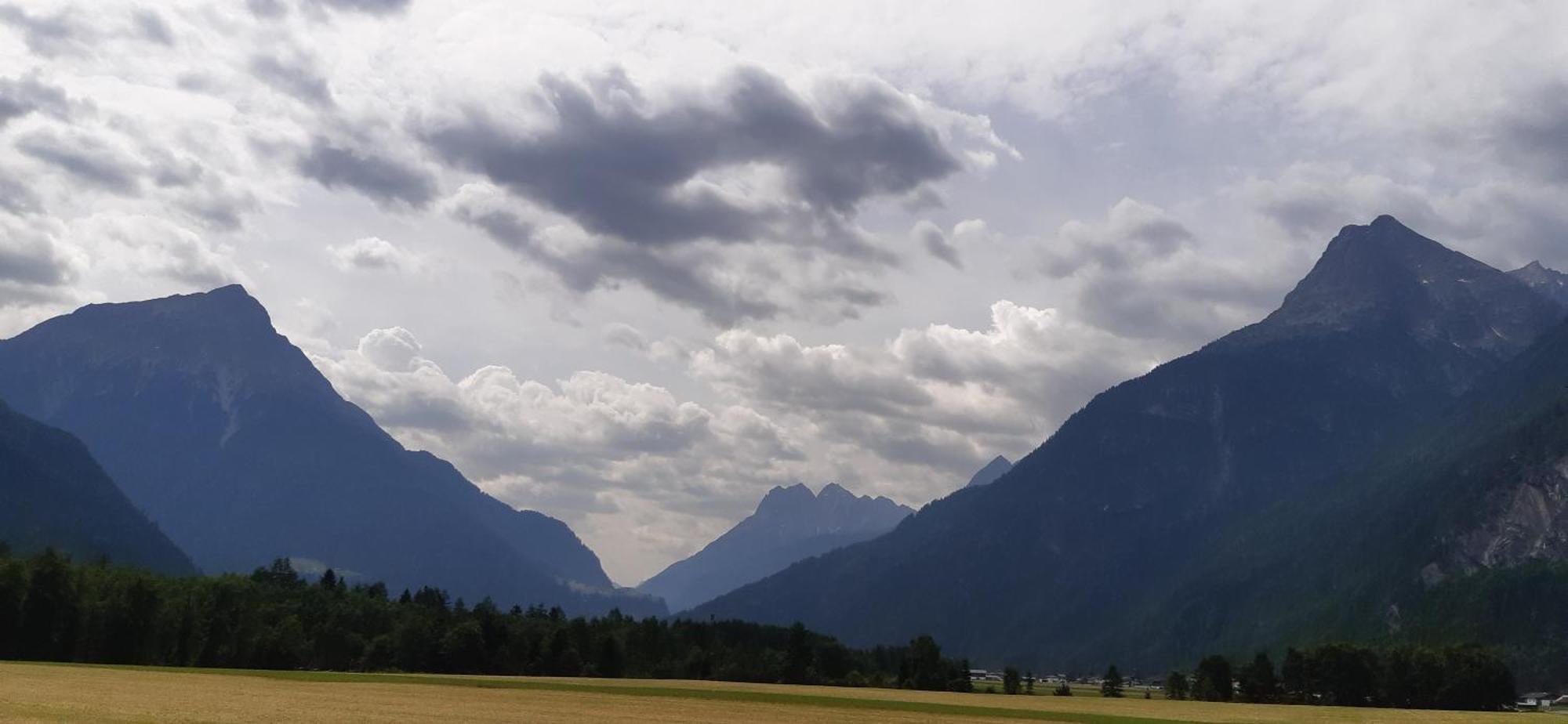 Landhaus Oetztalblick Langenfeld Bagian luar foto