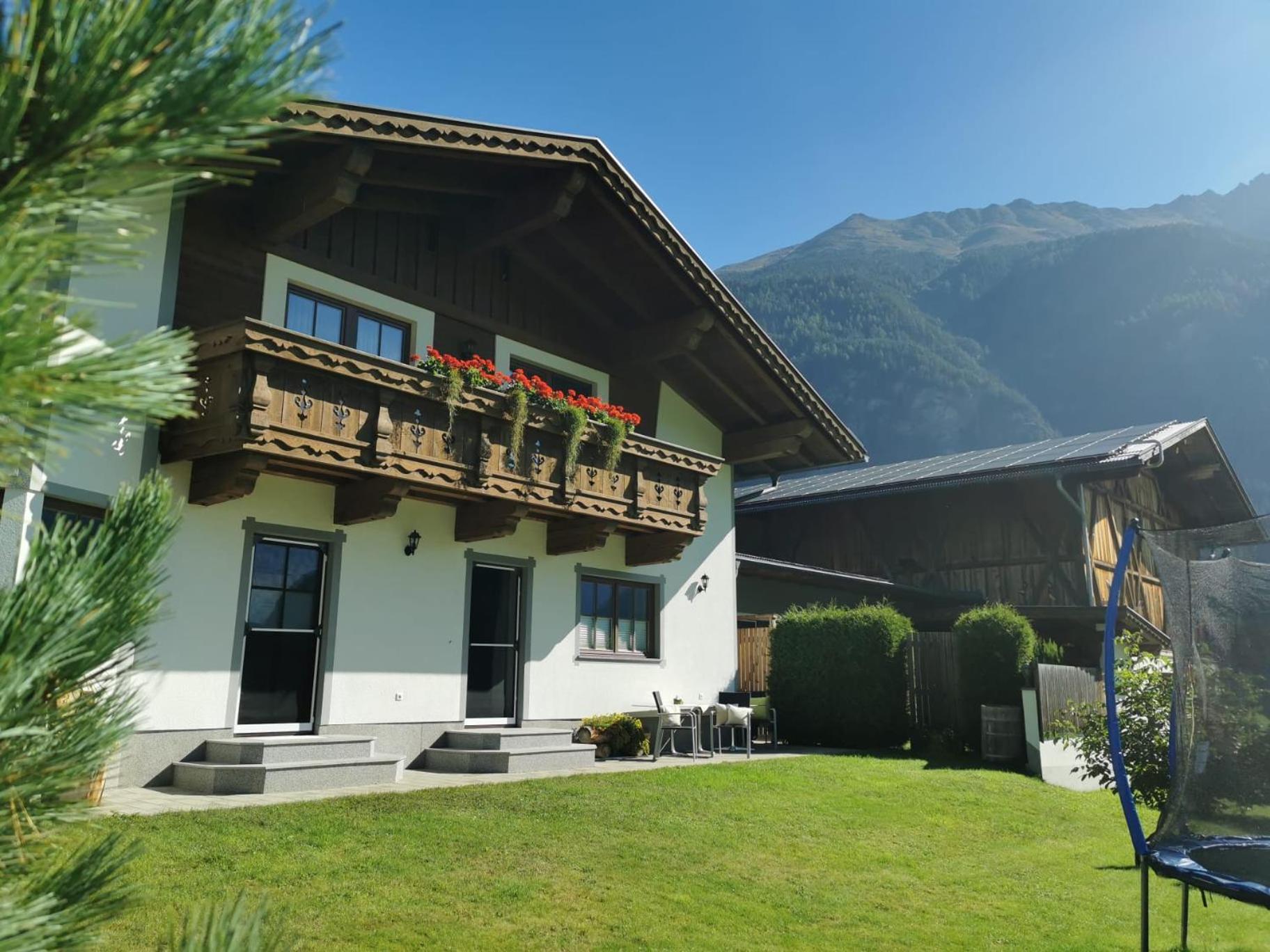 Landhaus Oetztalblick Langenfeld Bagian luar foto